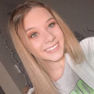 Meet your Posher, Jayci